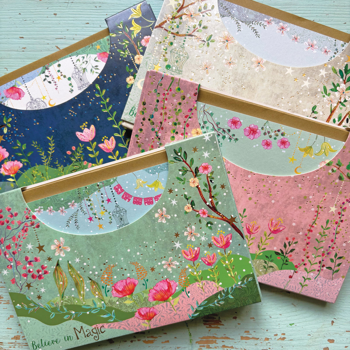 מחברות כריכה קשה