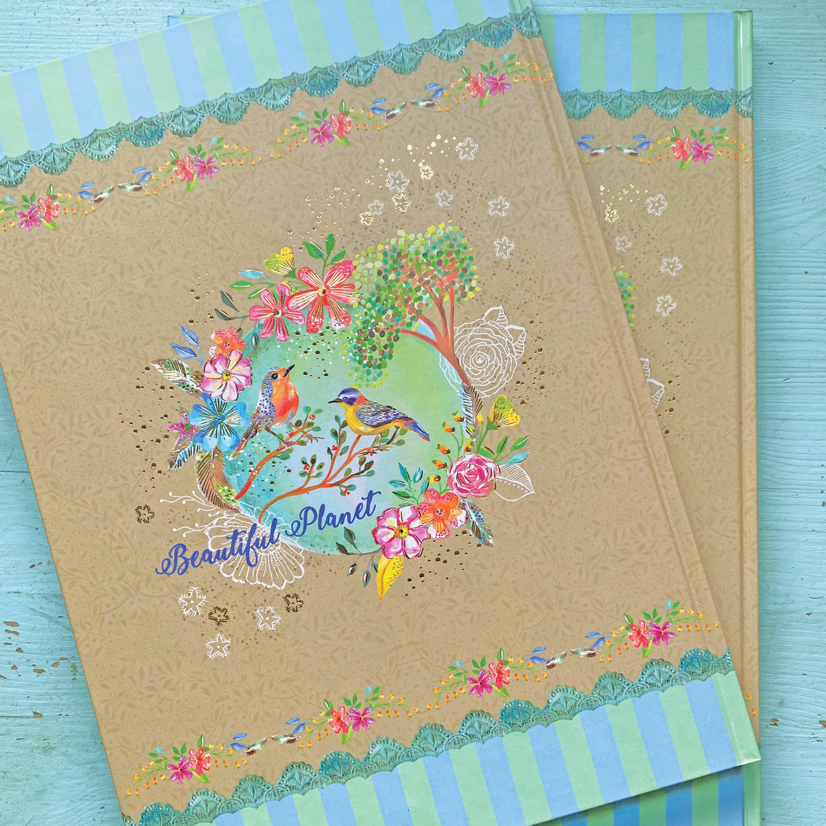 זוג מחברות מסדרת Beautiful Planet- גודל A4