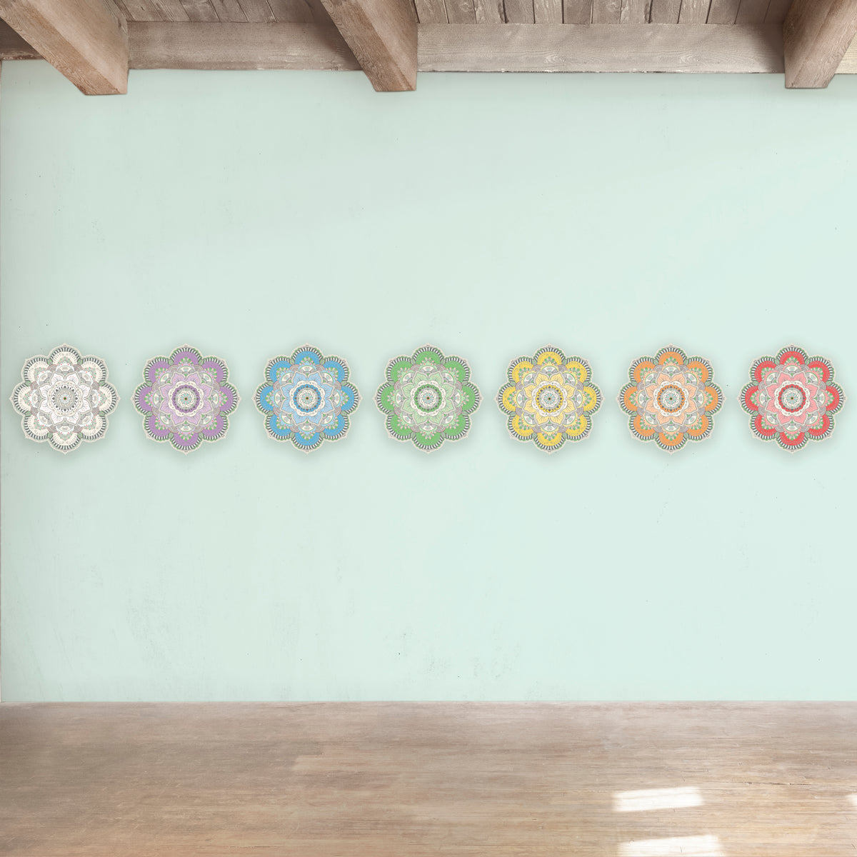 סט של 7 מדבקות קיר מנדלות בצבעי הצ׳אקרות