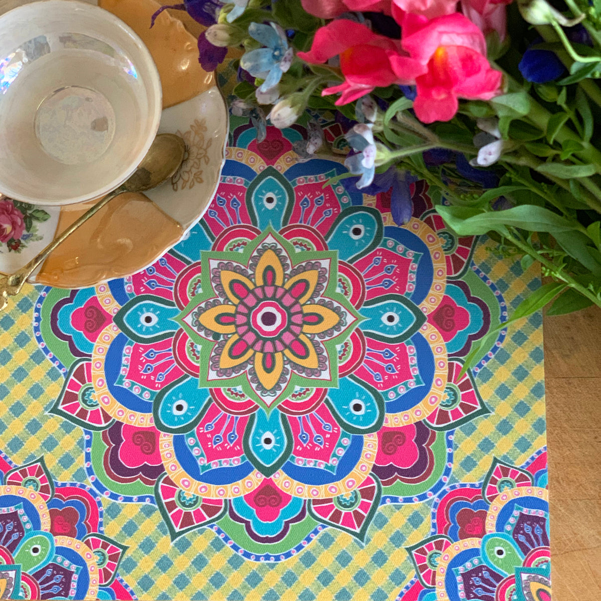 תחתית מנדלה שולחנית לדברים חמים- פרח ורוד