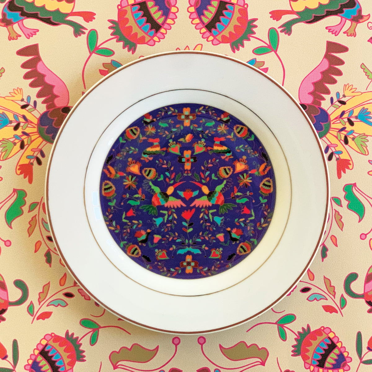 צלחת קרמיקה מצויירת- מקסיקנית כחולה