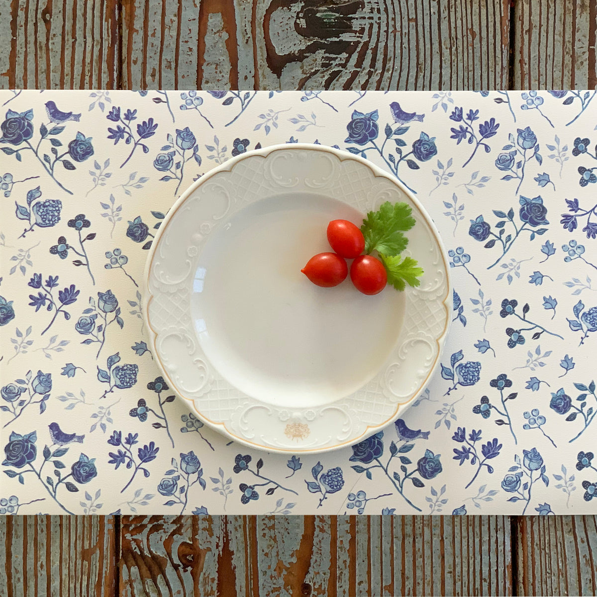 פלייסמט פרחים כחול לבן