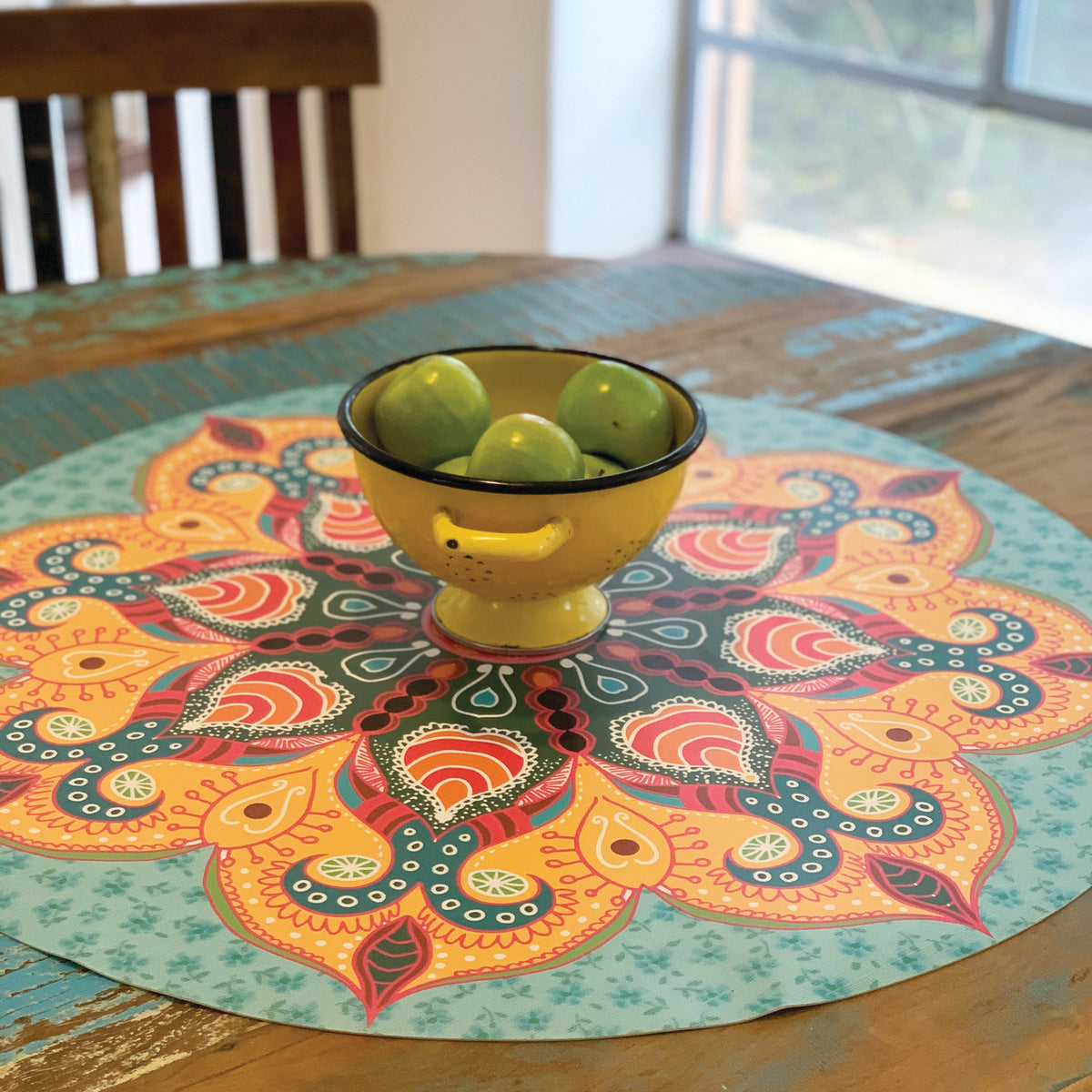 מפת שולחן pvc מנדלה עגולה- אפריקאית צהובה