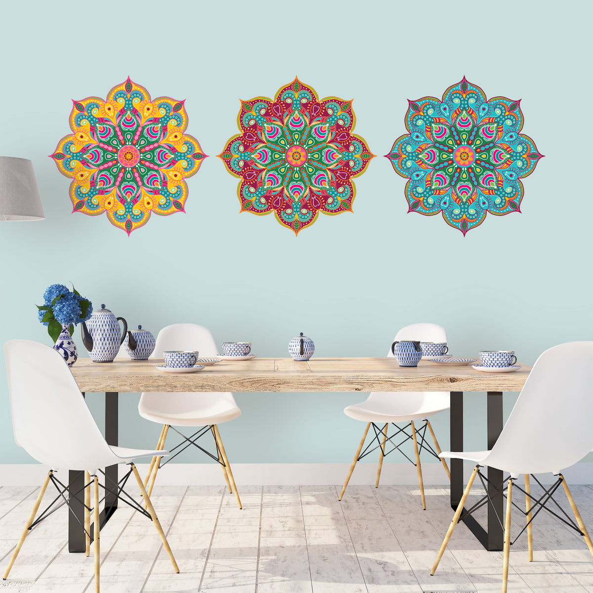 סט של שלוש מנדלות אפריקאיות בשלושה צבעים