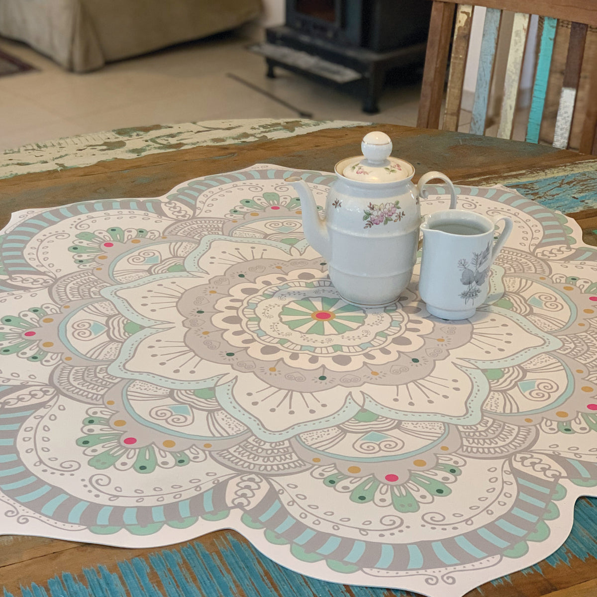 מפת שולחן pvc מנדלה גדולה- פסטלית