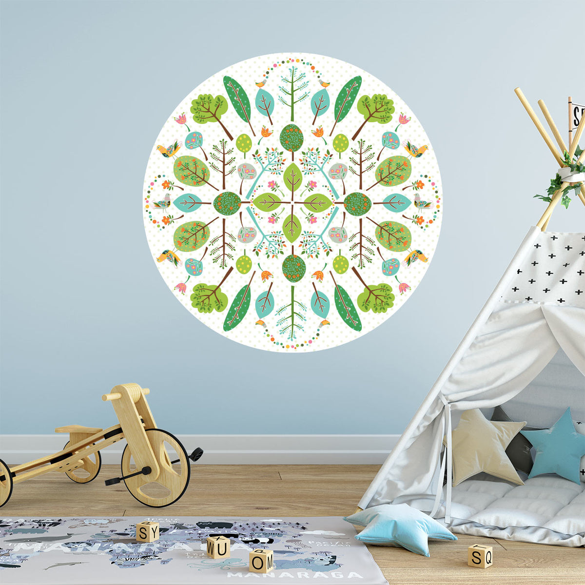 מדבקת קיר- מנדלת עצים רקע לבן