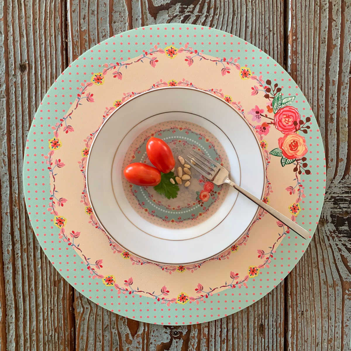 פלייסמט מעגל פרחים במבצע - ורוד