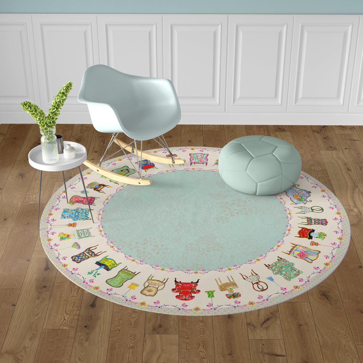 שטיח פיויסי עגול- כיסאות וינטג׳ שמנת תכלת