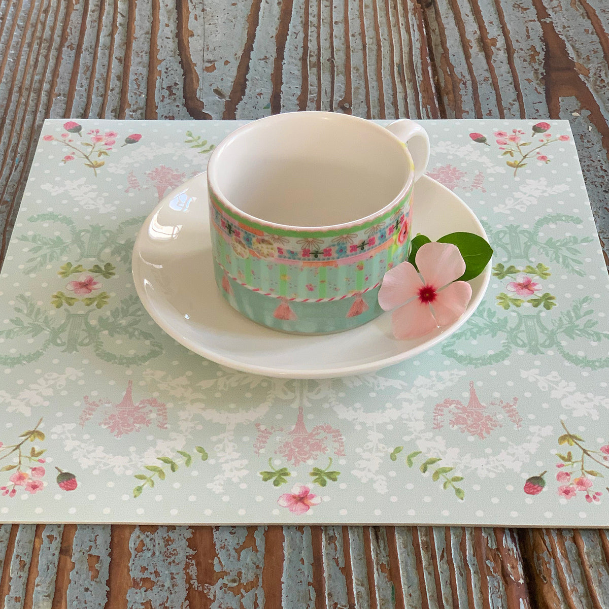 תחתית לדברים חמים, קישוט שולחני- צרפתי ירוק מנטה