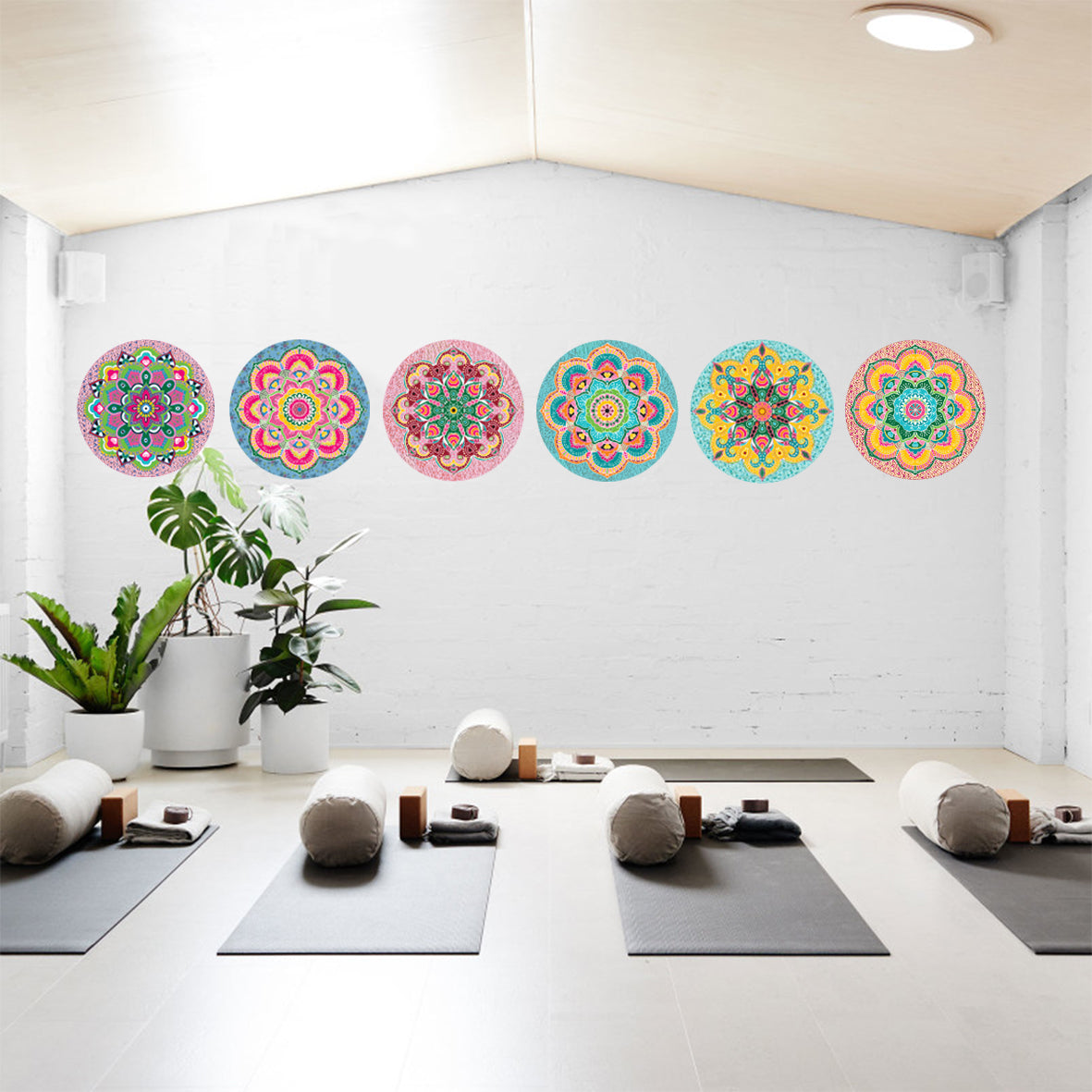 סט 9 מנדלות שונות בחיתוך עגול